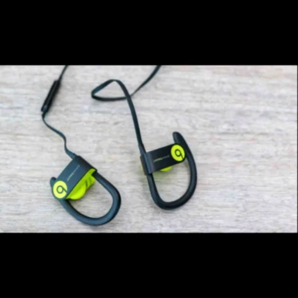 Apple power beats 3